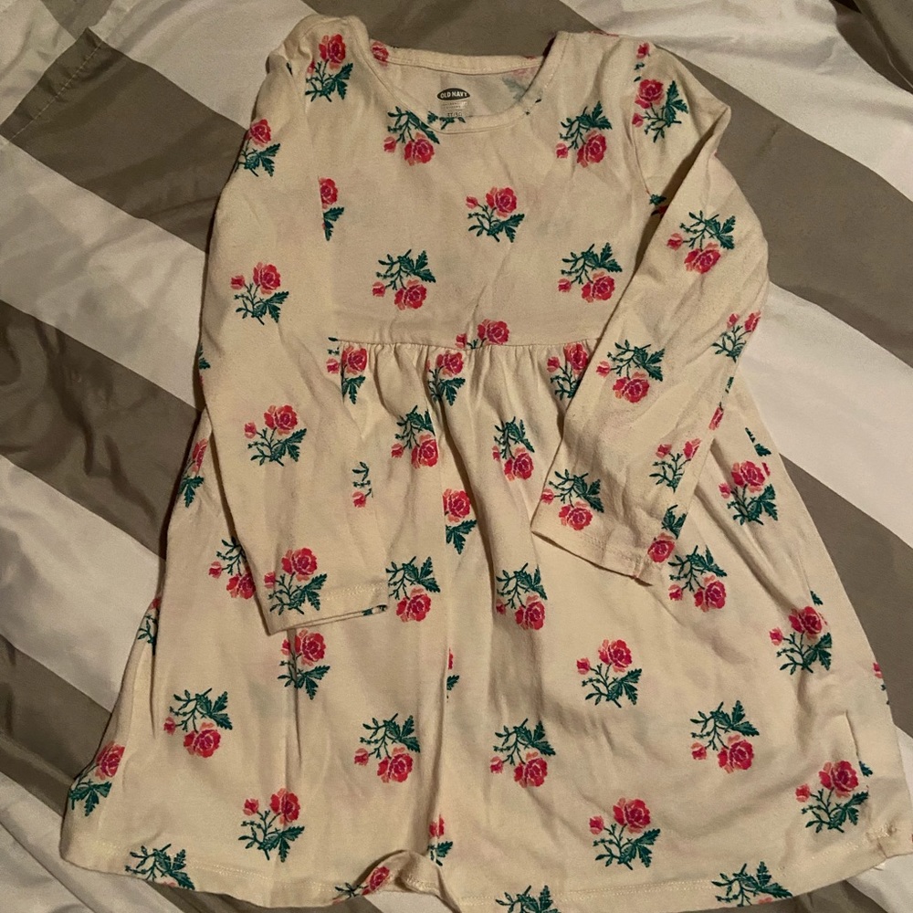 Old navy flower dress
